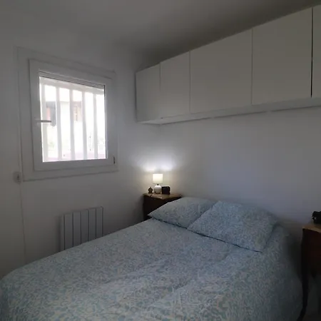 T2 Avec Piscine Et Garage A - Fr-1-472a-313
